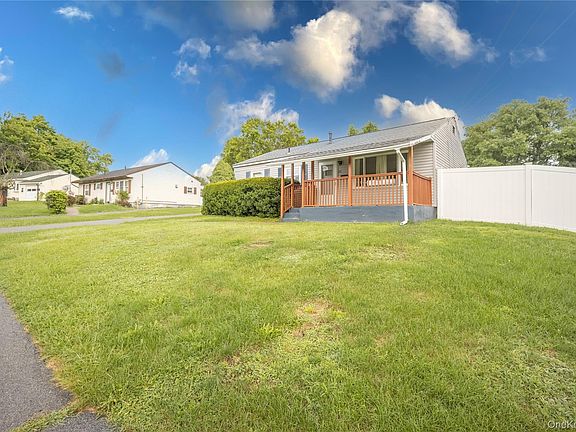 2nd image of 32 Peter Cooper Drive