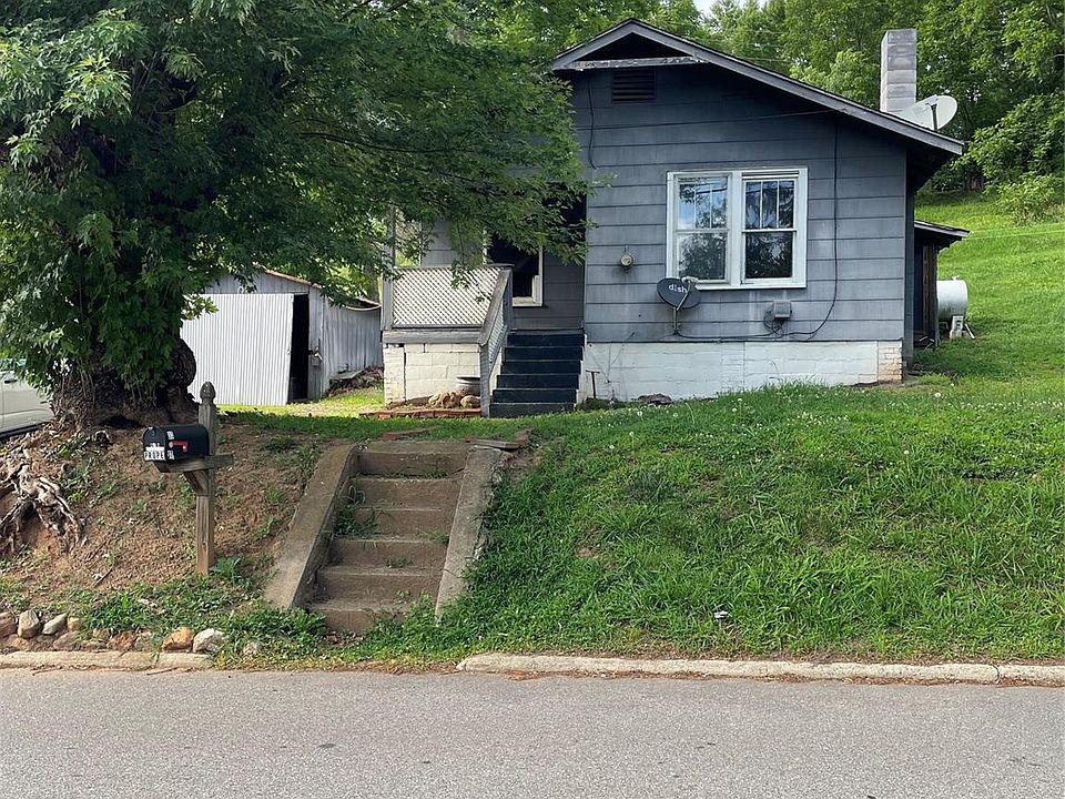 1st image of 33 Holtzclaw St