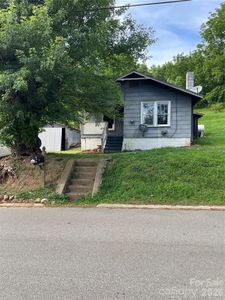 33 Holtzclaw St, Canton, NC, 28716