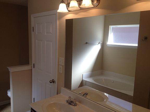 Reverse view of Mast Bath