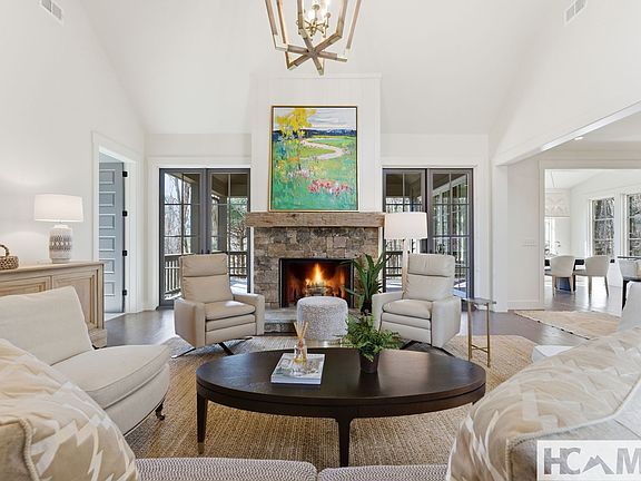 5th image of 2272 Trillium Ridge Road