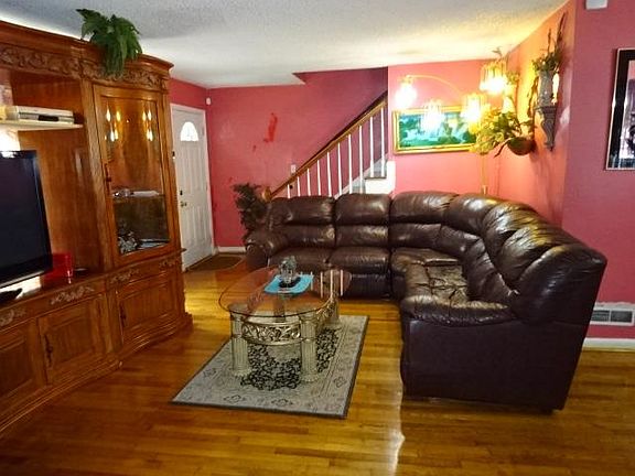 3rd image of 1834 New Jersey Ave
