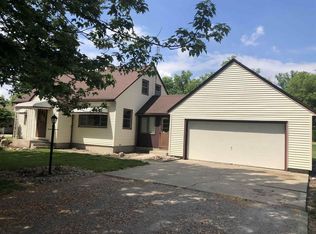 14520 Minnich Rd, Hoagland, IN 46745