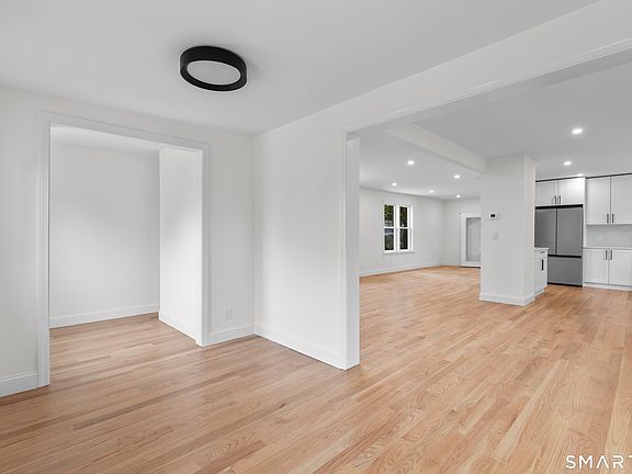 3rd image of 35 Elberta Avenue