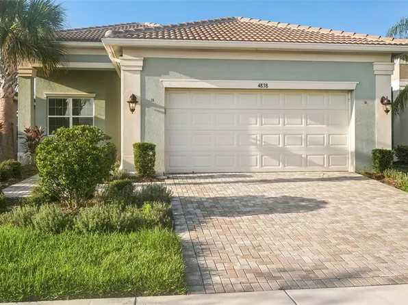 4838 Sevilla Shores Dr, Wimauma, FL 33598