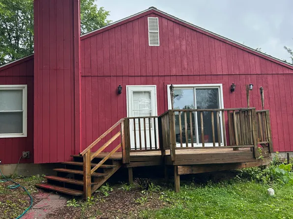 11977 Hall Rd, Whitmore Lake, MI 48189