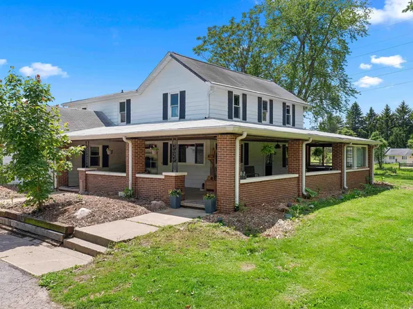 1474 S School St, Washington, IL 61571