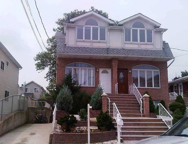 1st image of 28 Mills Ave