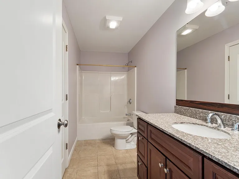 7 Butler Ave #5 — Photo 9