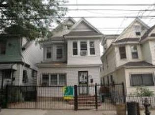 9415 41st Rd, Elmhurst, NY 11373