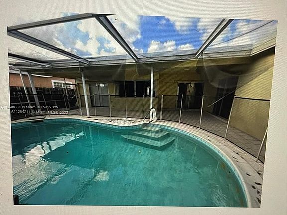 4th image of 7150 Embassy Blvd #7150