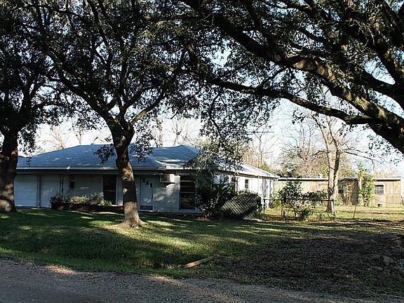 2nd image of 233 Sycamore Dr