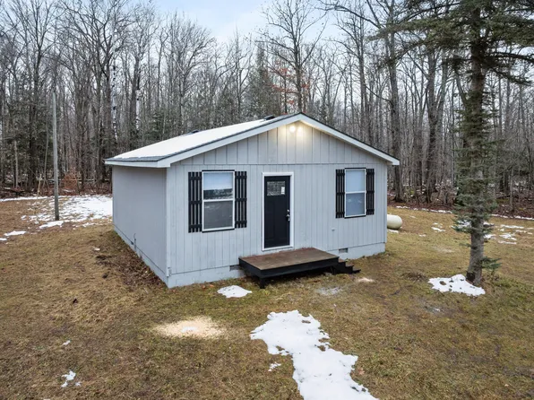 4280 Woodmansee Rd, Cheboygan, MI 49721