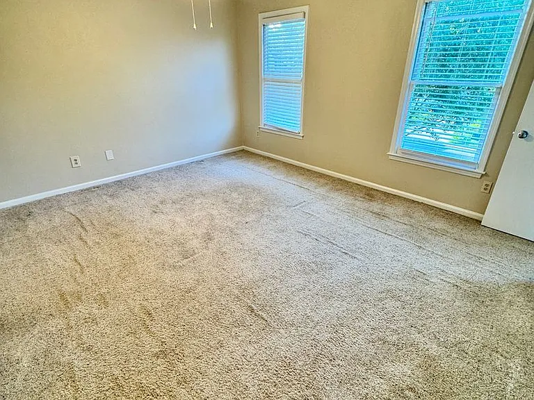 1332 Gravenhurst Cir — Photo 15