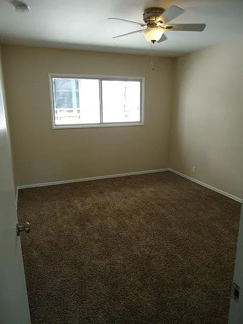 1225 N Mansfield Avenue — Photo 3