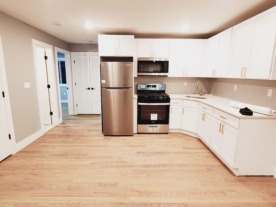 1st image of 124 Kearney Ave #1
