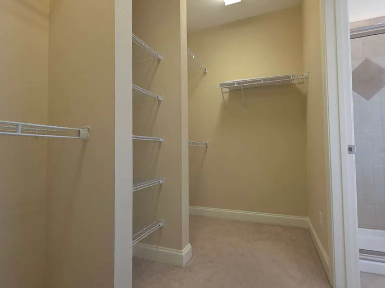 321 Gallery Dr #202 — Photo 32