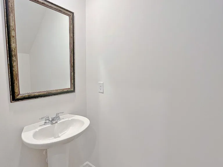366 Golden Eagle Pkwy — Photo 12