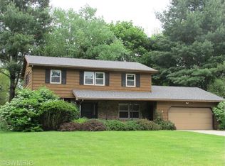 2724 Fleetwood Dr, Portage, MI 49024