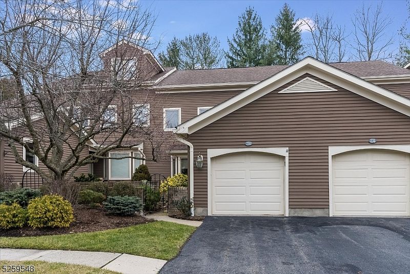 230 Westervelt Ln, Mahwah, NJ 07430 | Zillow