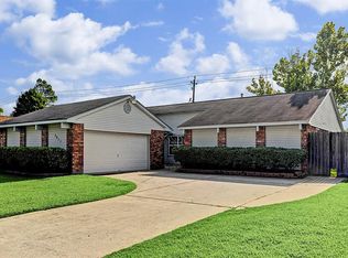 3811 Roseberry Dr, La Porte, TX 77571