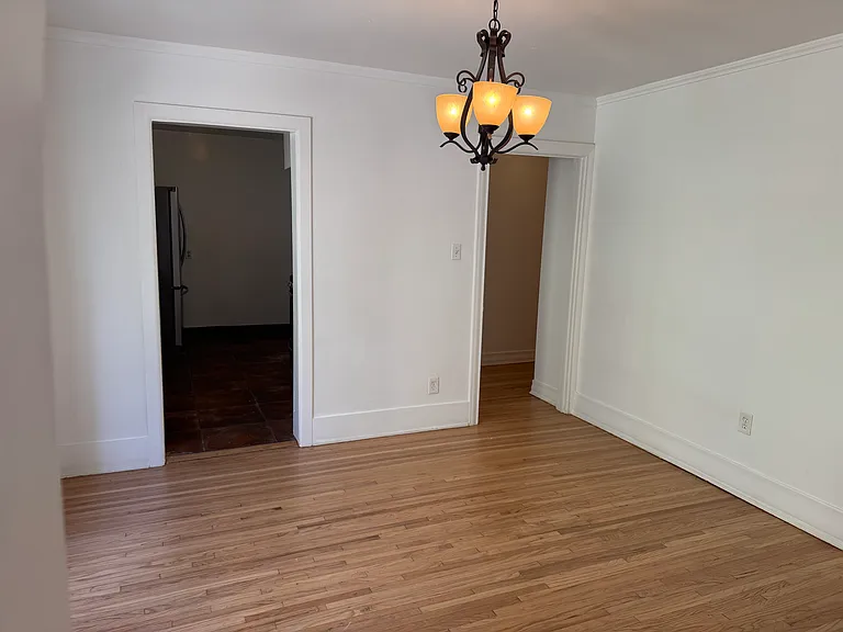 1042 S Hudson Ave #1/2 — Photo 8