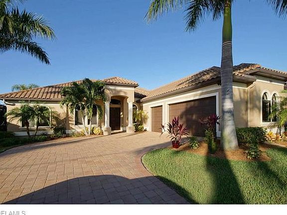 2nd image of 2821 SW 50th Ter