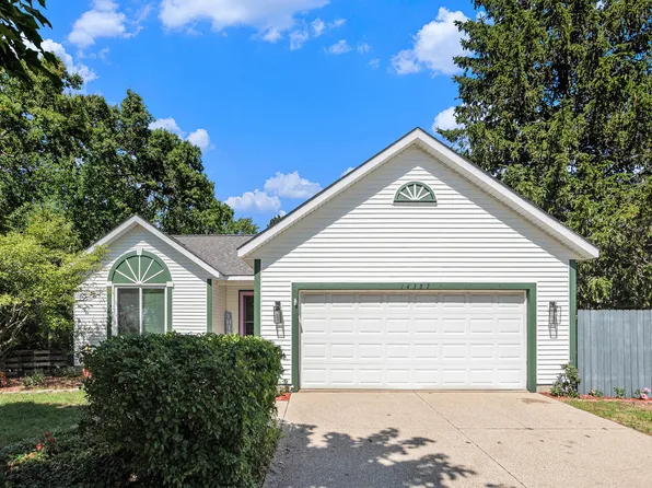 14387 Pine Creek Dr, Holland, MI 49424