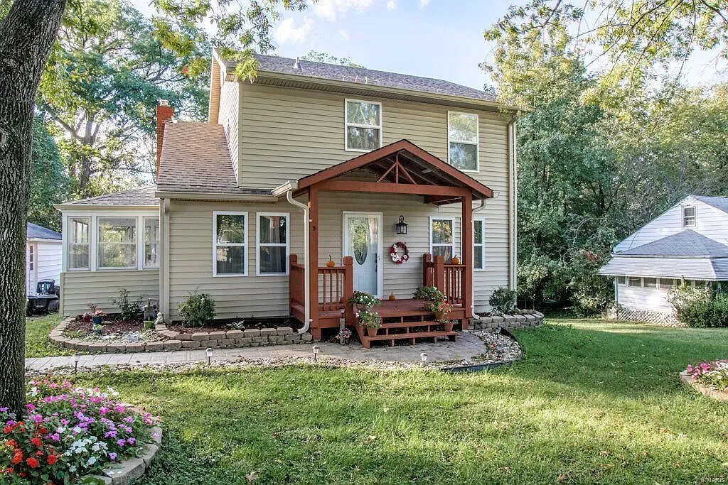 5 Oakwood Ln photo 1