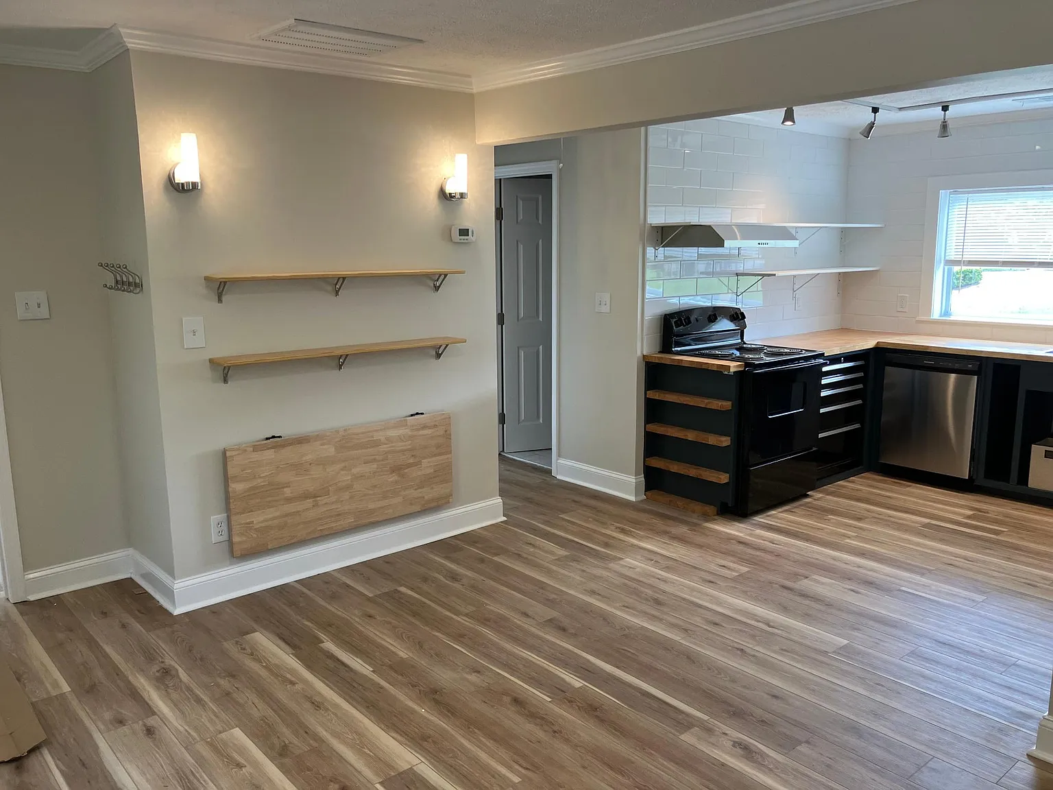 2 bed, 875 sqft, $1,275 — Photo 3