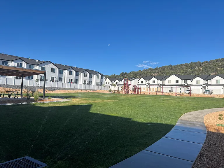 501 S May Dr #501 — Photo 10