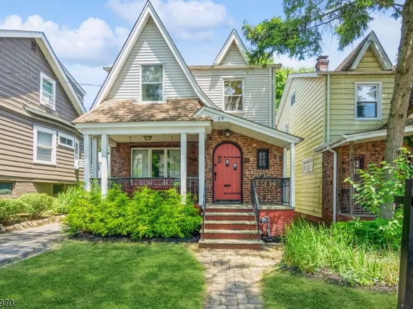 27 Oakdale Ave, Millburn Twp., NJ 07041