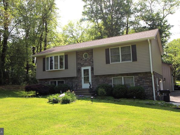 19 Old Hilltop Rd, Conowingo, MD 21918