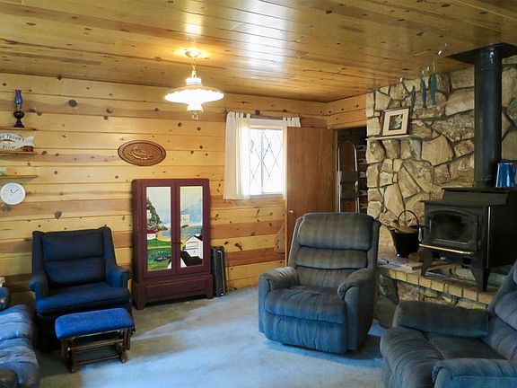 3rd image of 40310 Pine Way