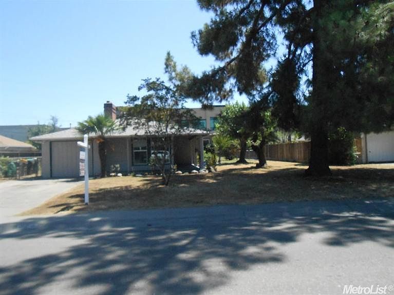 1st image of 776 W Longview Ave