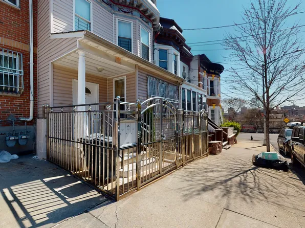 1750 Anthony Ave, Bronx, NY 10457