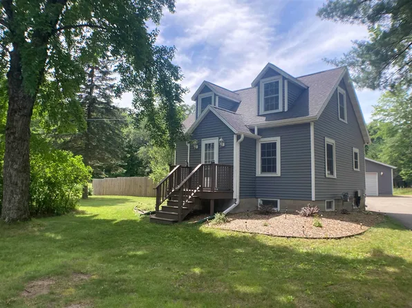 N6397 Lake Dr, Shawano, WI 54166