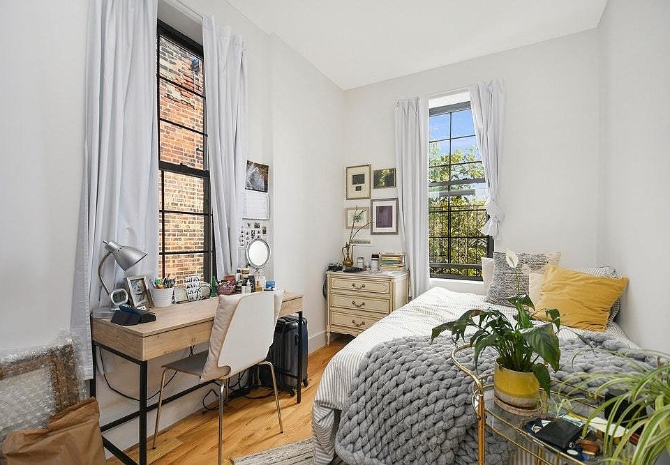 1st image of 787 Franklin Ave #3E
