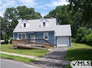 28 Poplar Ave, Hazlet Township, NJ