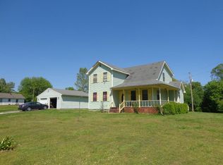 195 Tharpe Ln, Paris, TN 38242