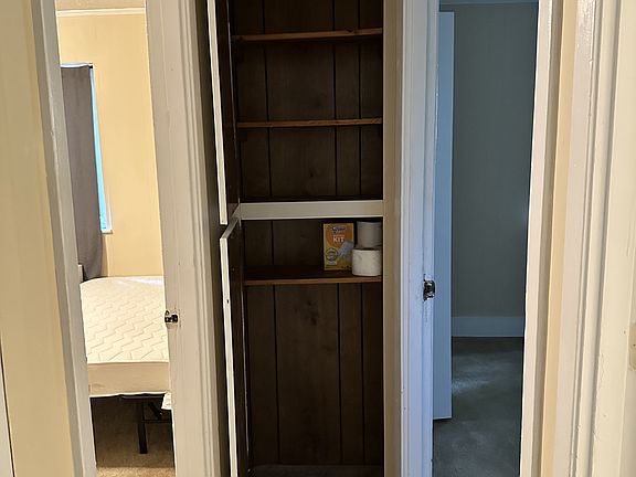 3rd image of 18 Circle St #3