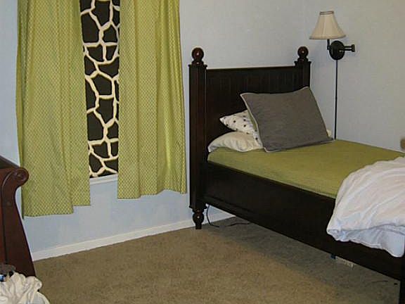 LARGE SECONDARY BEDROOMS