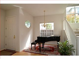 4th image of 510 Plum Blossom Ln