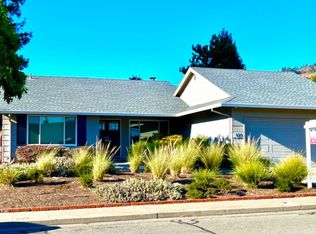 123 Old Oak Ln, Santa Rosa, CA 95409