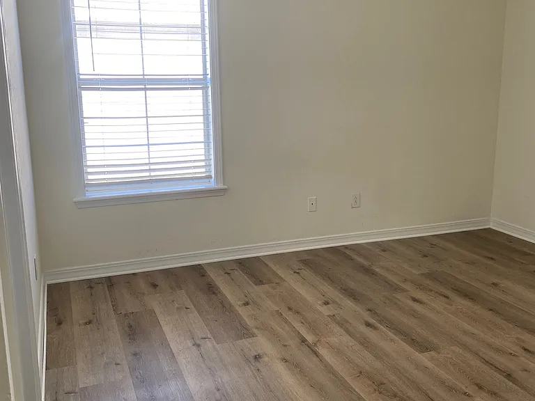 652 Kirkcauldy Dr — Photo 11