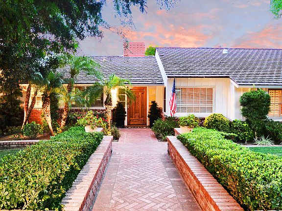 3rd image of 58 Strawberry Ln