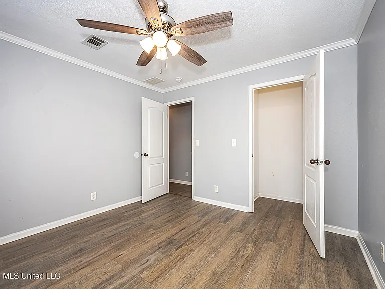 6003 E Lamar St — Photo 33