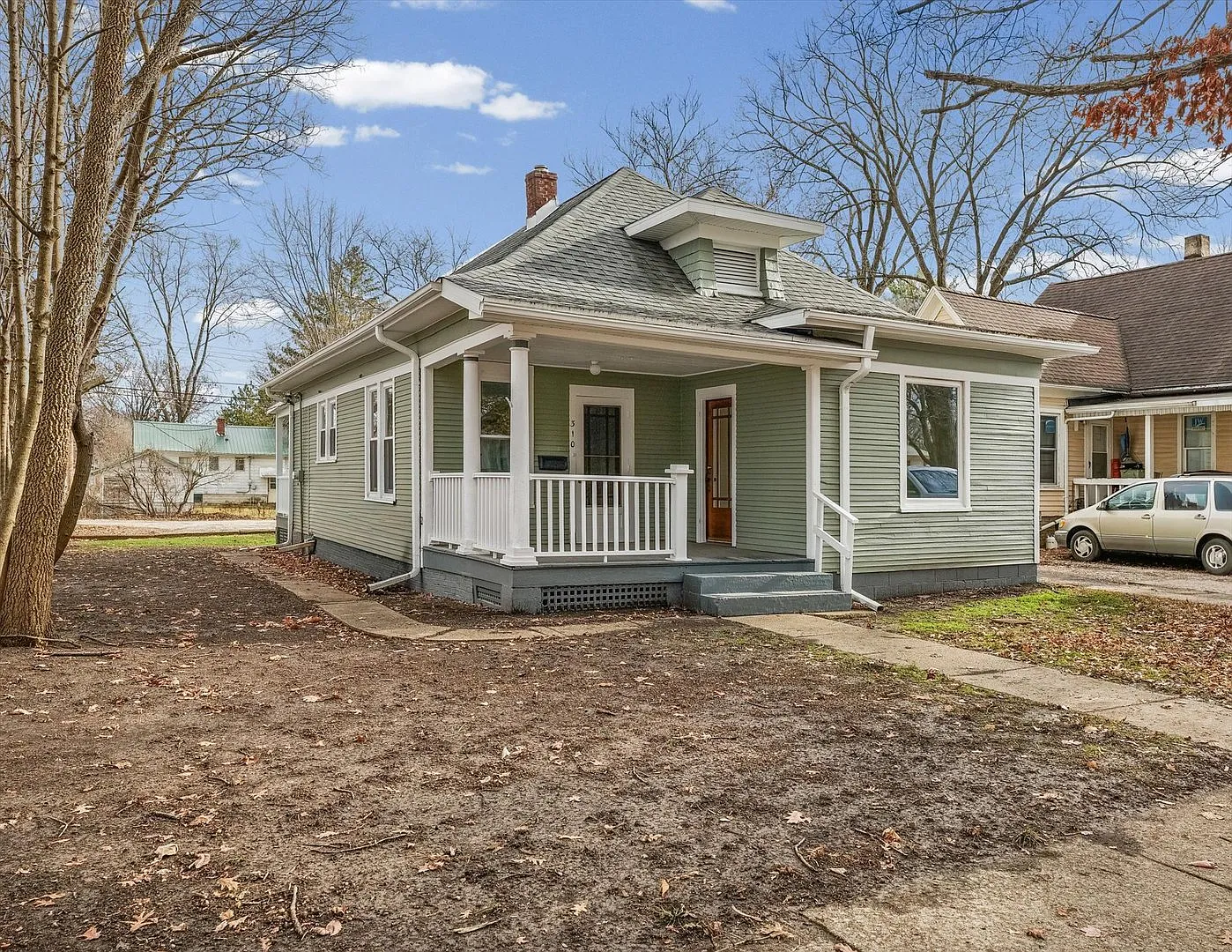 310 S Cottage Grove Ave photo 1