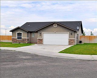 1st image of 630 Cayuse Creek Dr