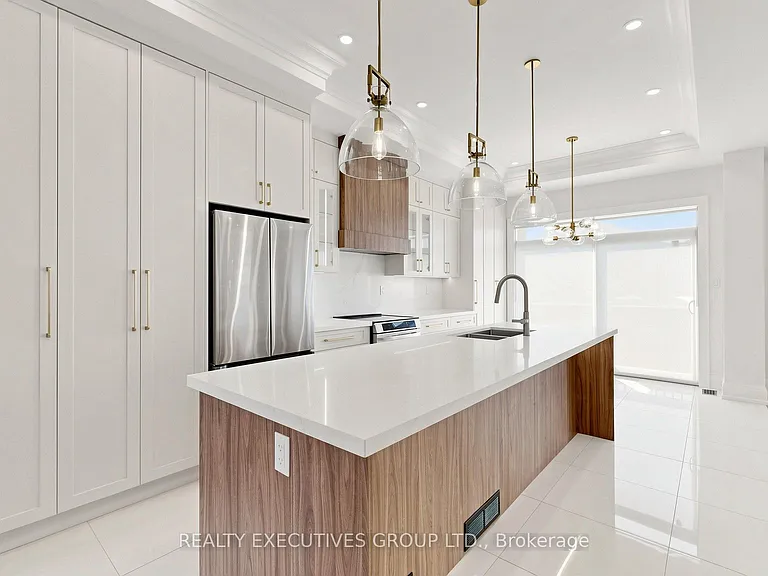 8 Limelight St — Photo 16